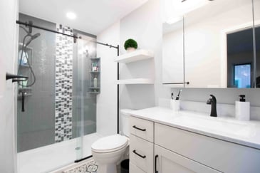 Everything You Need to Know About a Shower Replacement in Lansing, MI